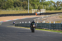 enduro-digital-images;event-digital-images;eventdigitalimages;mallory-park;mallory-park-photographs;mallory-park-trackday;mallory-park-trackday-photographs;no-limits-trackdays;peter-wileman-photography;racing-digital-images;trackday-digital-images;trackday-photos